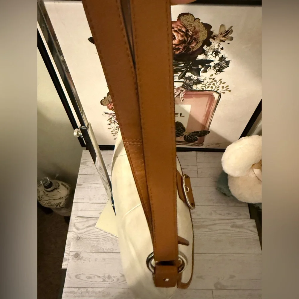 Vintage Coach Soho Hampton Cream and Camel Leather Shoulder Bag
